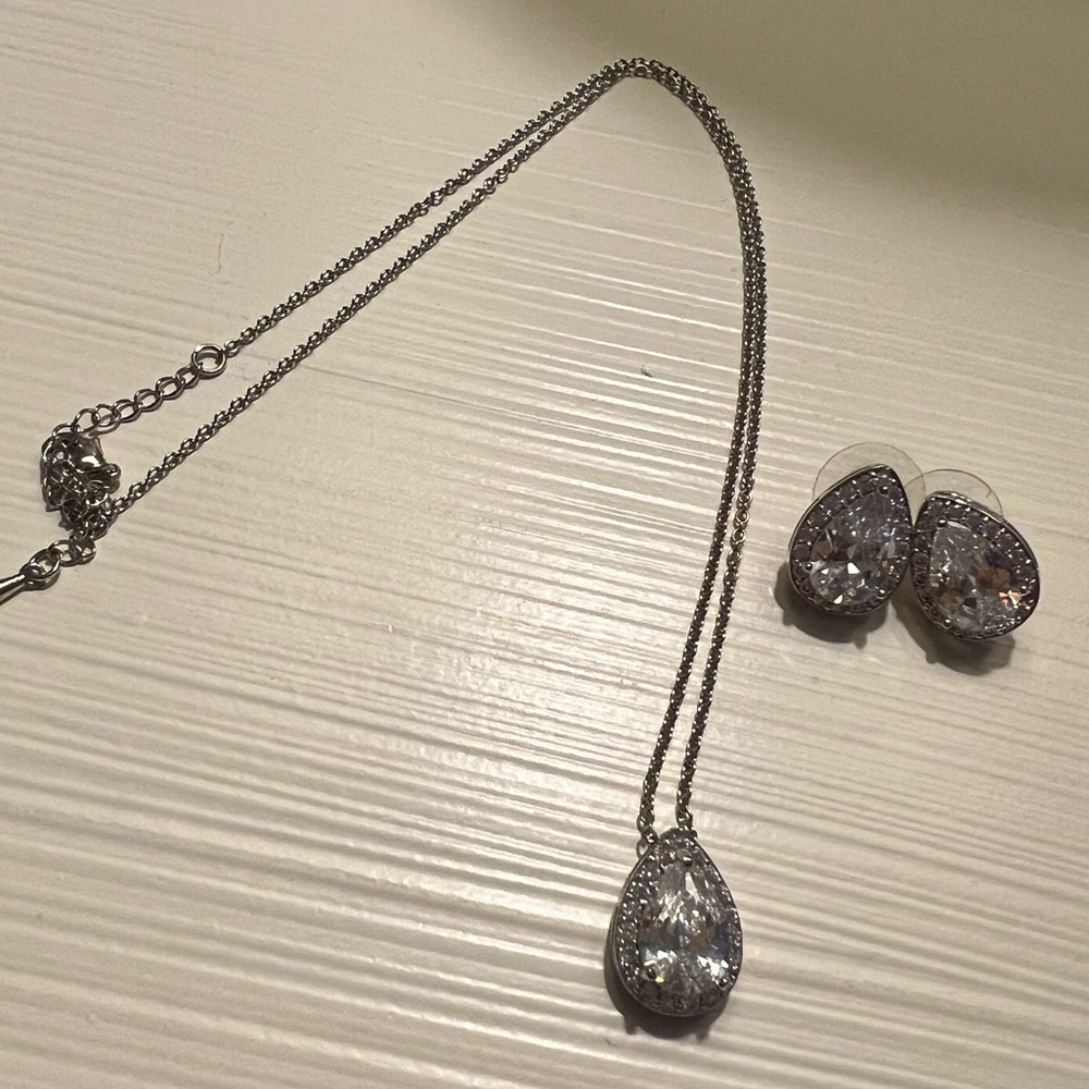 Silver Cubic Zirconia Tear Drop Necklace and Matching Tear Drop Earrings